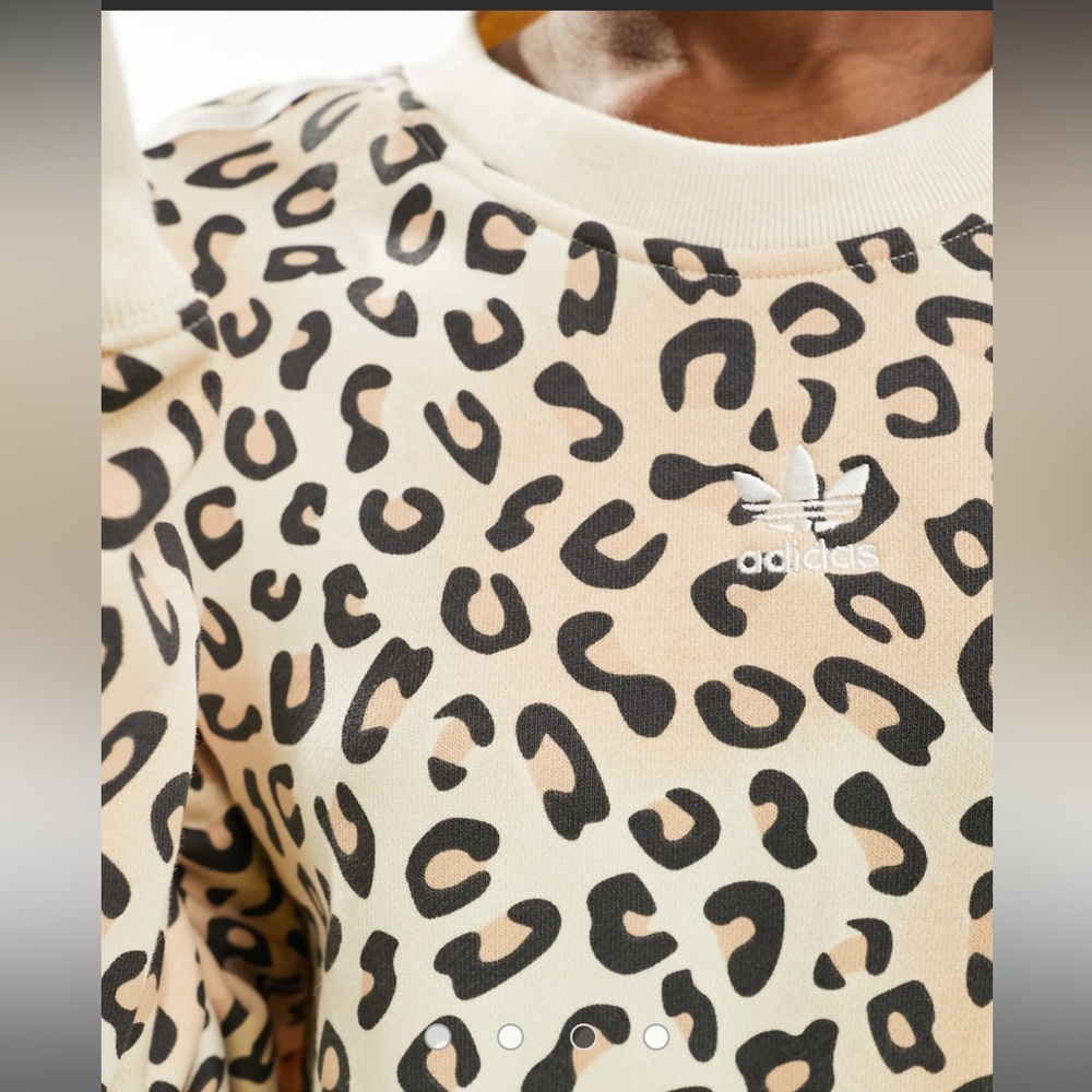 ADIDAS ORIGINALS LEOPARD LUXE TREFOIL CREW SWEATSHIRT - Picture 4 of 9